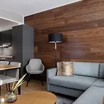 Levin Kunkku, B7 Apartmán Levi
