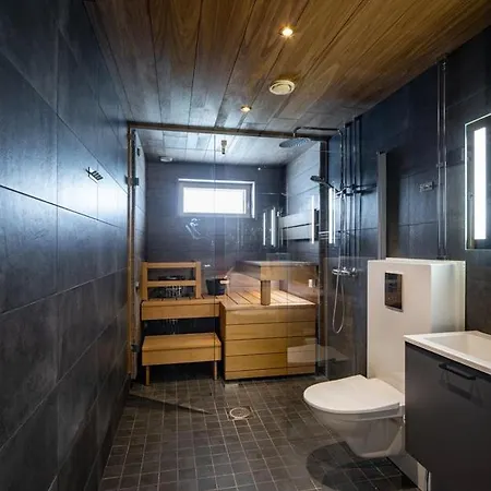 Levin Kunkku, B7 Levi